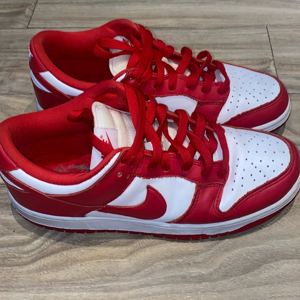Red dunks